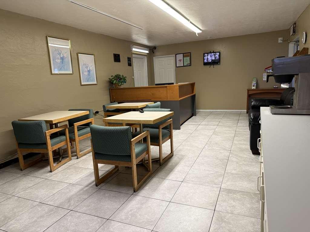 Americas Best Value Inn Wendover Restaurante foto